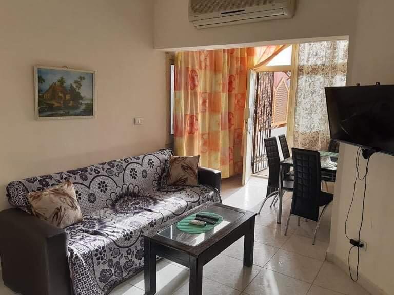 Touristic Center Apartment *